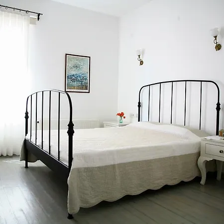 Hotel Gule Cunda